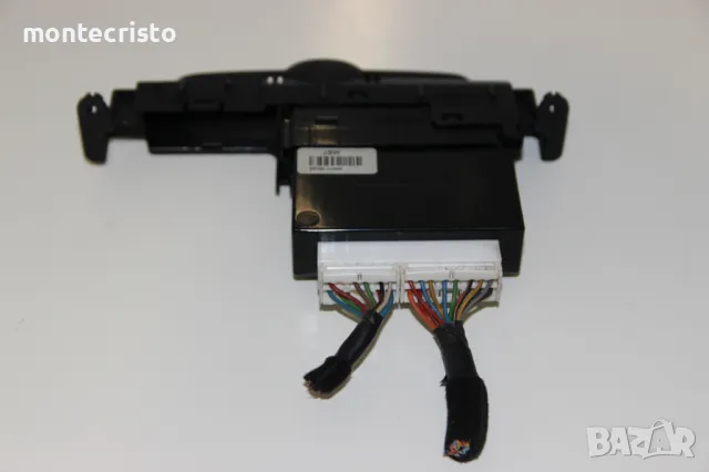 Бутон аварийни светлини Hyundai ix20 (2010-2015г.) 93700-1K000 авариен бутон 937001K000, снимка 3 - Части - 49704922