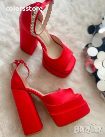 Сандали на ток - червен сатен - VS2