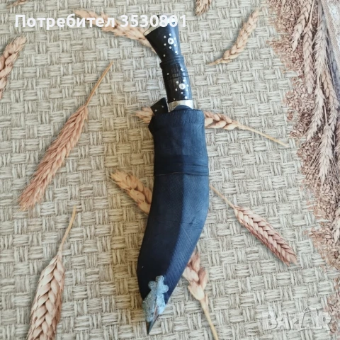 Непалски нож кукри 