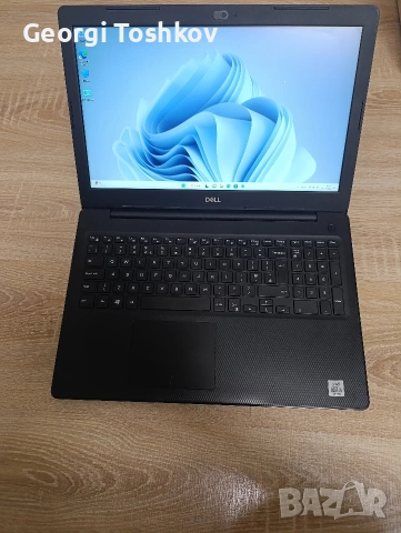 лаптоп Dell Inspirion i5-10th gen