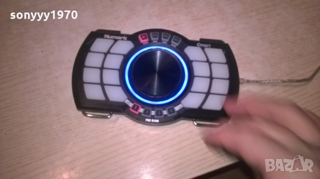 numark orbit pad bank-внос франция, снимка 11 - Ресийвъри, усилватели, смесителни пултове - 27435644