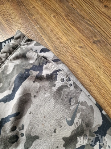 Страхотно мъжко камуфлажна долнище NIKE размер L, снимка 5 - Спортни дрехи, екипи - 53394792