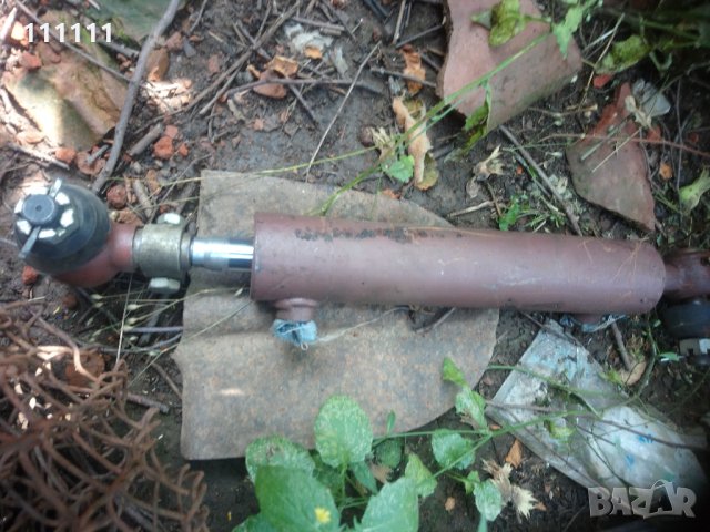 Цилиндър става за управление на трактори и за други неща 