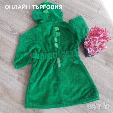 Зелен хавлиен халат, снимка 3 - Хавлии и халати - 43659814