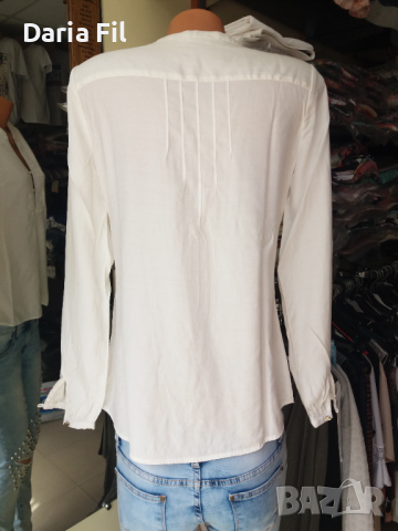 Красива бяла риза/блуза с дантела и копченца на бюста, снимка 4 - Ризи - 36562446