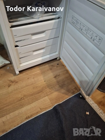 Спешно! Хлафилник с фризер SNAIGE, снимка 3 - Хладилници - 53107433