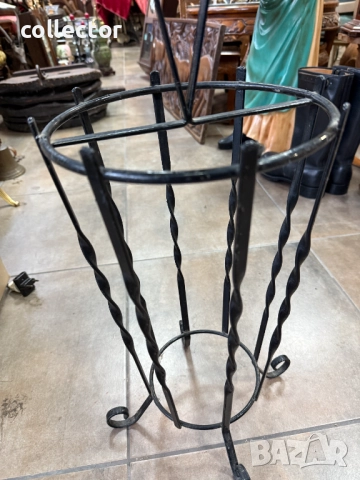 Желязна / метална стойка / поставка за чадъри. №7639, снимка 4 - Антикварни и старинни предмети - 52518974