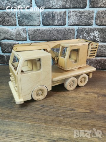 Дървен макет на камион - Вишка, Автовишка - Craft Camp, снимка 1 - Коли, камиони, мотори, писти - 43281989