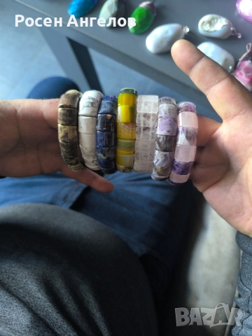 Гривни Естествени Камъни , снимка 2 - Гривни - 52212068