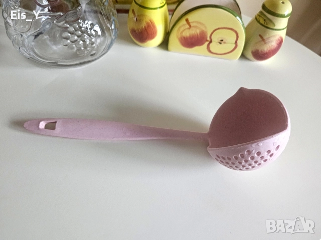 Керамичен комплект с подарък: Солници и салфетник, снимка 6 - Аксесоари за кухня - 52306343