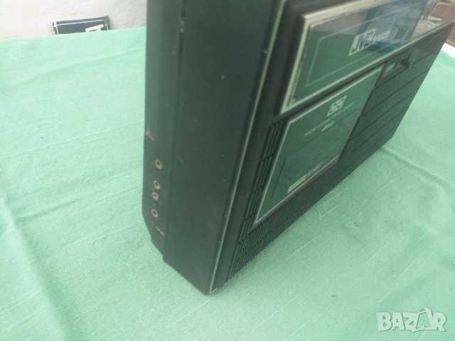 JVC NIVICO  1735  U                                          , снимка 3 - Радиокасетофони, транзистори - 33343808