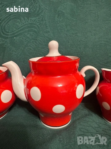 Съветски сервиз Барановски завод. Червен с бели точки, снимка 6 - Сервизи - 53218445