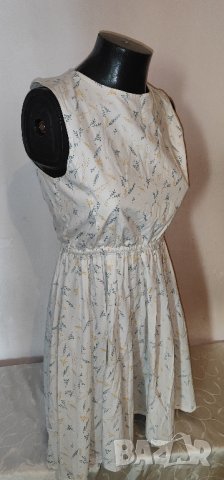 Елегантна къса рокля р-р 12А, 146-152 см, снимка 3 - Рокли - 40854755