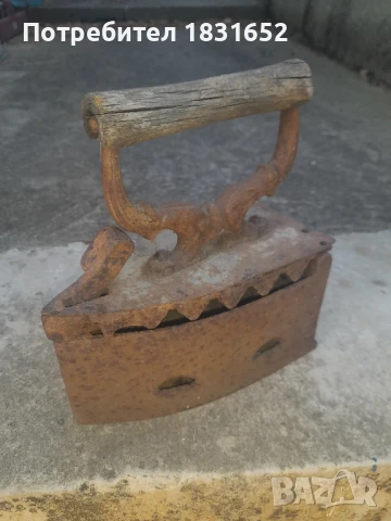 Стара ютия на жар, снимка 3 - Антикварни и старинни предмети - 50689626