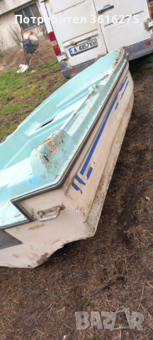 ПРОДАВАМ СТЕГНАТА СТЪКЛОПЛАСТОВА ЛОДКА +Извънбордов двигател 20к.с. 