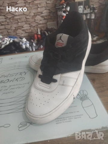 Nike AIR Jordan размер 44,5, снимка 2 - Маратонки - 52103975