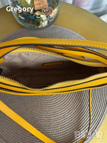 Дамска чанта Michael Kors Dover, снимка 12 - Чанти - 52551532