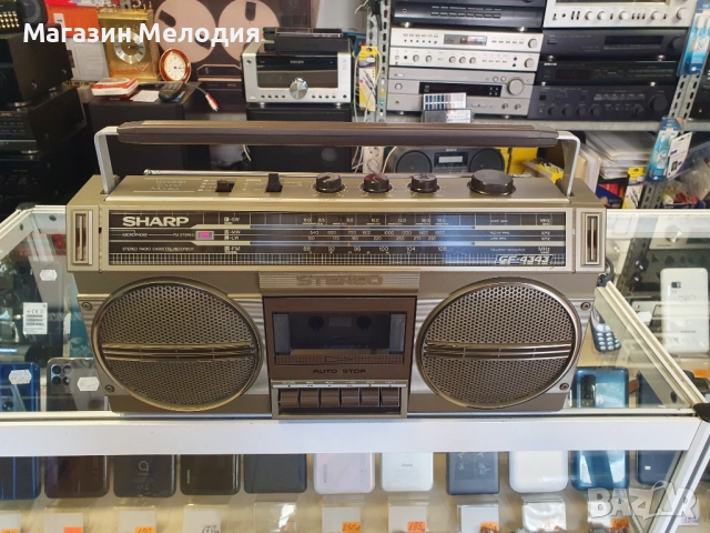 Радиокасетофон SHARP GF-4343 Работи перфектно на ридио и касета. В отлично техническо и визуално със, снимка 2 - Радиокасетофони, транзистори - 35875316