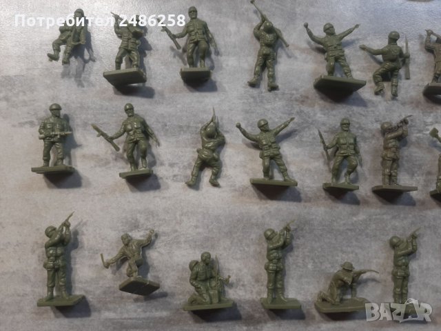 Комплект пластмасови фигурки - 41 броя - войници, снимка 4 - Колекции - 35278970