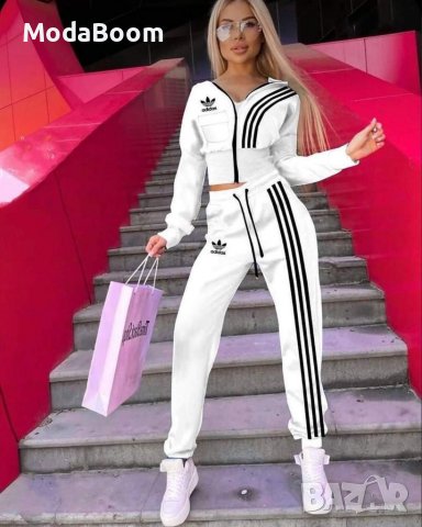 Дамски екипи Adidas 
