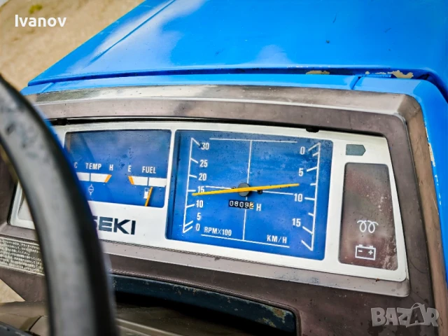 Трактор Исеки 137 с челен товарач и фреза, снимка 7 - Селскостопанска техника - 50459760