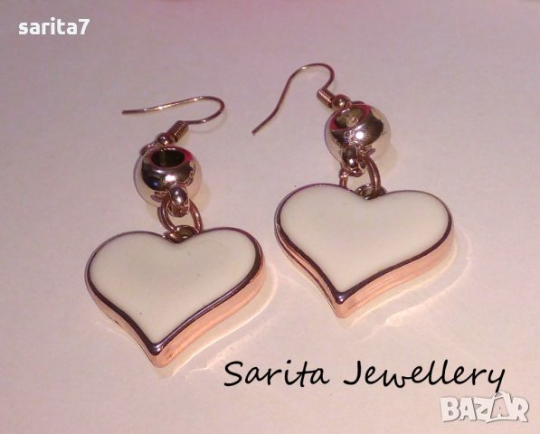 Романтични обеци бяло сърце 