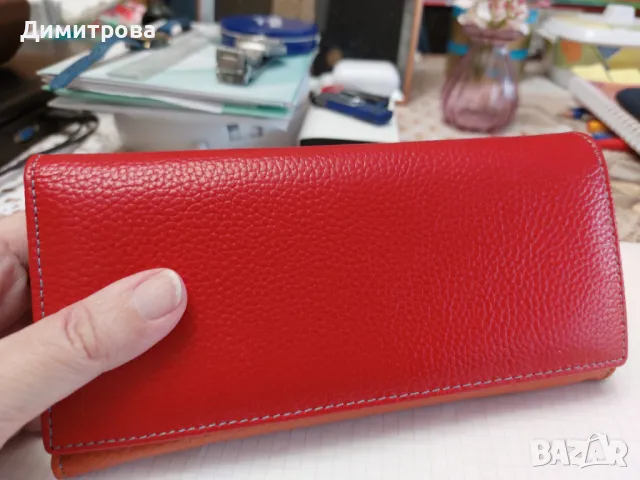 Продавам чисто нов дамски портфейл от естествена кожа, снимка 2 - Портфейли, портмонета - 48404823