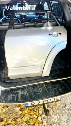 Продавам задна врата за Тойота Рав4 3 генерация, снимка 3 - Части - 53579027