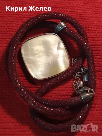 СРЕБЪРНО СЕДЕФЕНО АРТ КОЛИЕ МЕДАЛЬОН с ШНУРЧЕ и ГРЪБ КОЖА от САЛАМАНДЪР СРЕБРО 925 със СЕДЕФ 16908, снимка 14 - Колиета, медальони, синджири - 35974294