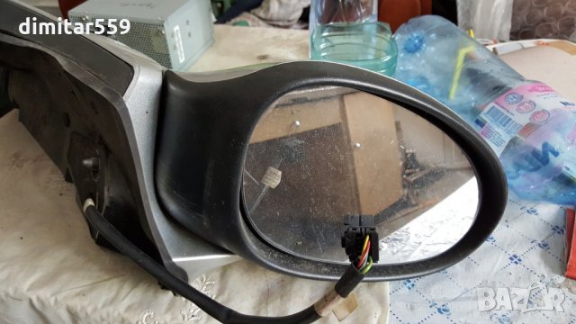 Огледало дясно за Renault Espace III, снимка 3 - Части - 26729644