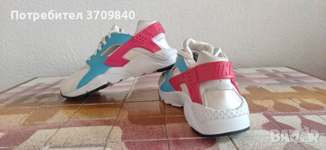 Nike Hurache Run, снимка 4 - Маратонки - 40482093