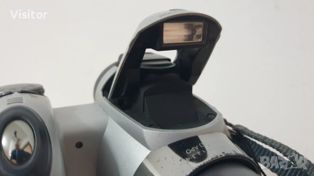 Konica Minolta DiMAGE Z3, снимка 5 - Фотоапарати - 53579760