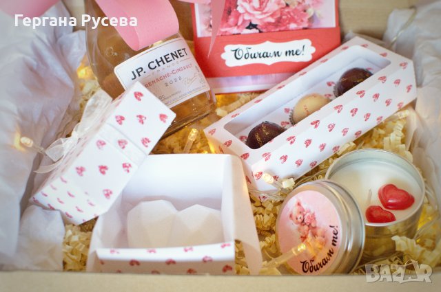 Подаръчна кутия за св.Валентин "Вино и любов", снимка 1 - Романтични подаръци - 43869242