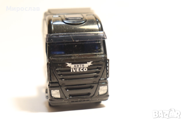 RIETZE 1:87 H0 IVECO STRALIS ВЛЕКАЧ КАМИОН ТИР МОДЕЛ, снимка 3 - Колекции - 52931744