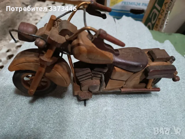 Детски метални колички и мотор дървен 