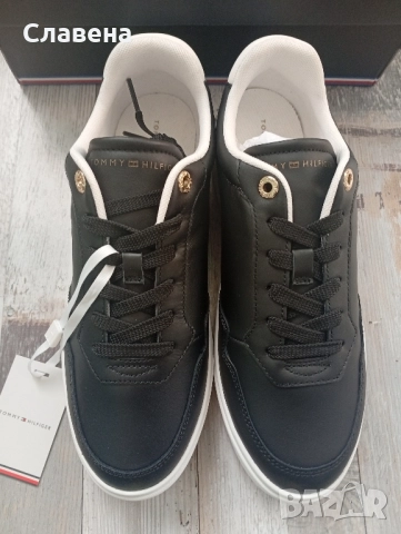 Дамски маратонки Tommy Hilfiger Нови!, снимка 3 - Кецове - 52657135