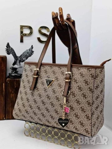 чанти guess , снимка 4 - Чанти - 51429358