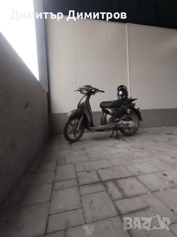Продавам скутер Aprilia scarabeo 100cc, снимка 2 - Мотоциклети и мототехника - 52694715