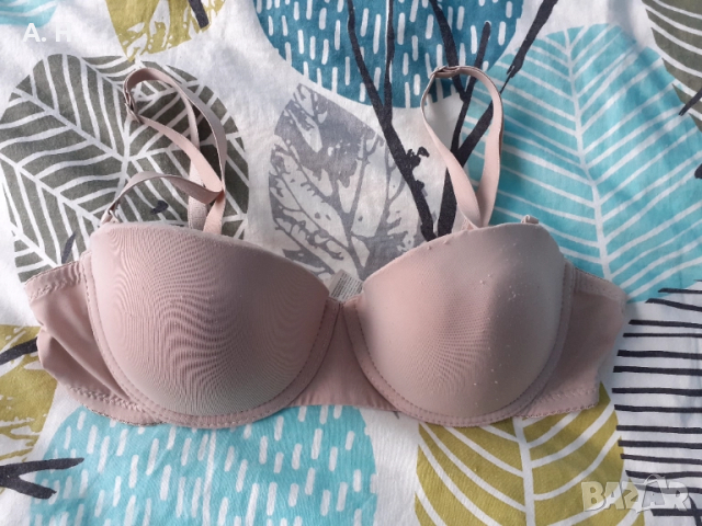  Бежов сутиен 70Б