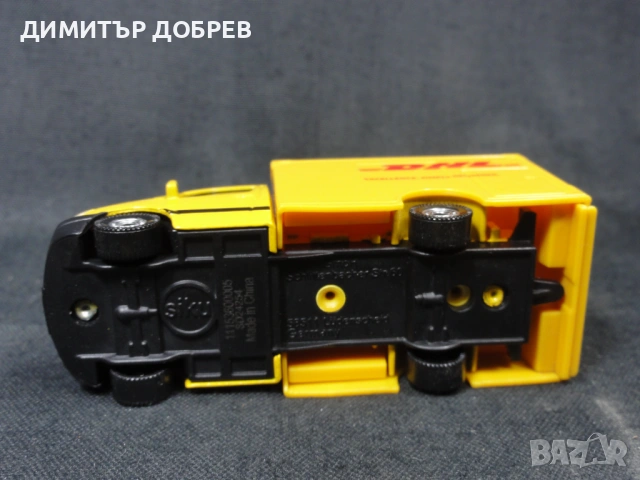 МЕТАЛНА КОЛИЧКА КАМИОН MERCEDES SPRINTER DHL SIKU, снимка 6 - Колекции - 53151758