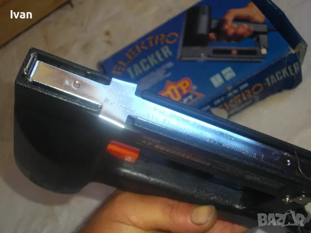 Нов немски комбиниран 8-16мм електрически дърводелски тапицерски ТАКЕР Elektro Tacker Top Craft ET 1, снимка 13 - Други инструменти - 47485869