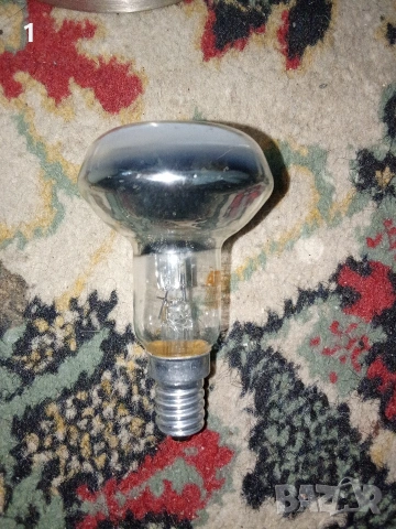 Нощни лампи, снимка 8 - Настолни лампи - 53341737