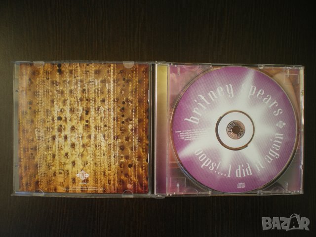 Britney Spears – Oops!...I Did It Again 2000, снимка 2 - CD дискове - 42993838