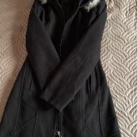 Дамско палто, номер 36, снимка 1 - Палта, манта - 39509390