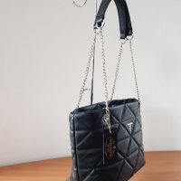 Prada дамска чанта лукс код 129, снимка 4 - Чанти - 35029752