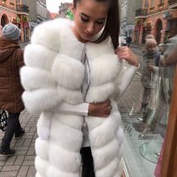 Дамско елегантно палто от лисица бяло , снимка 1 - Палта, манта - 32379266