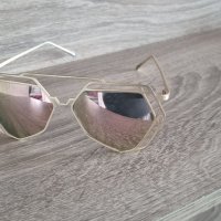 Слънчеви очила , снимка 1 - Слънчеви и диоптрични очила - 37320435