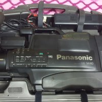 Продавам Професионална видео камера Panasonic M-40 