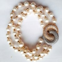 Гривни от естествени перли със сертификат, снимка 1 - Гривни - 43893240