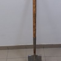Права лопата, снимка 1 - Градински инструменти - 38252292